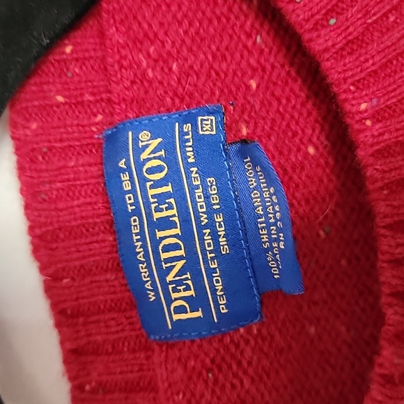 Extra Large Pendleton pull over red sweater - Picture 2 of 4